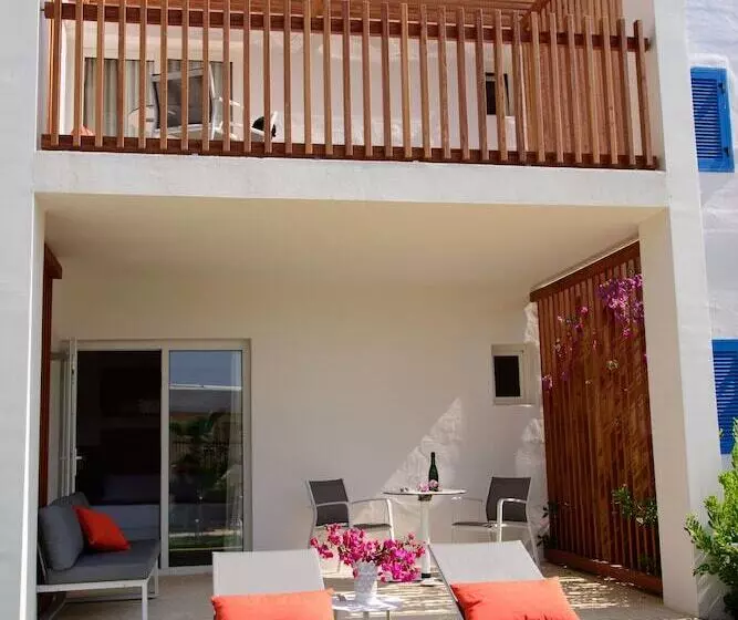 ホテル Cala Llenya Resort Ibiza