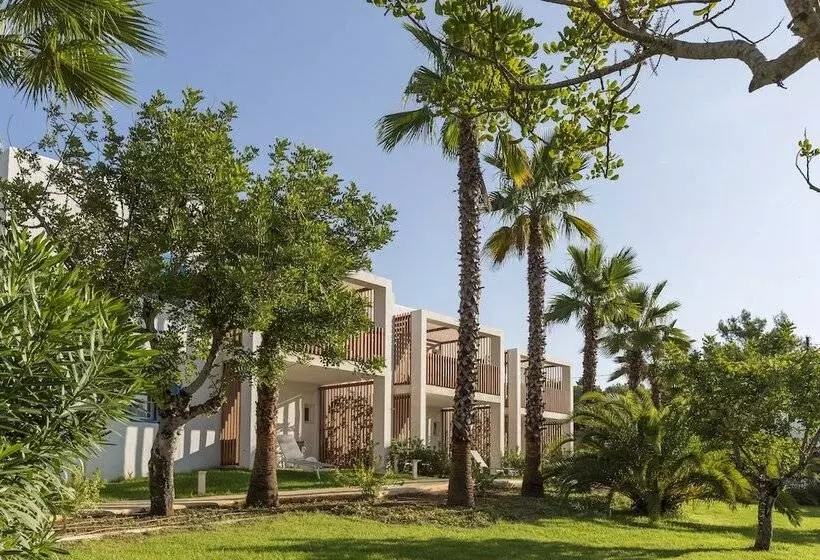 ホテル Cala Llenya Resort Ibiza