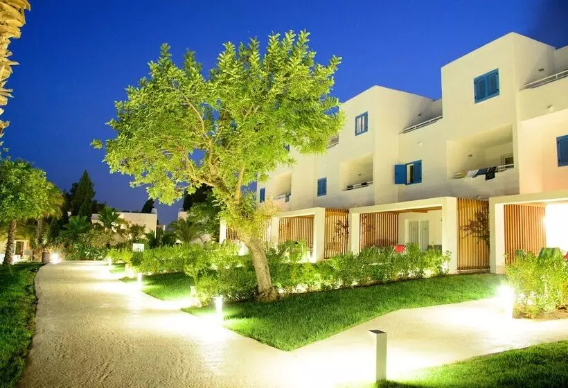 ホテル Cala Llenya Resort Ibiza