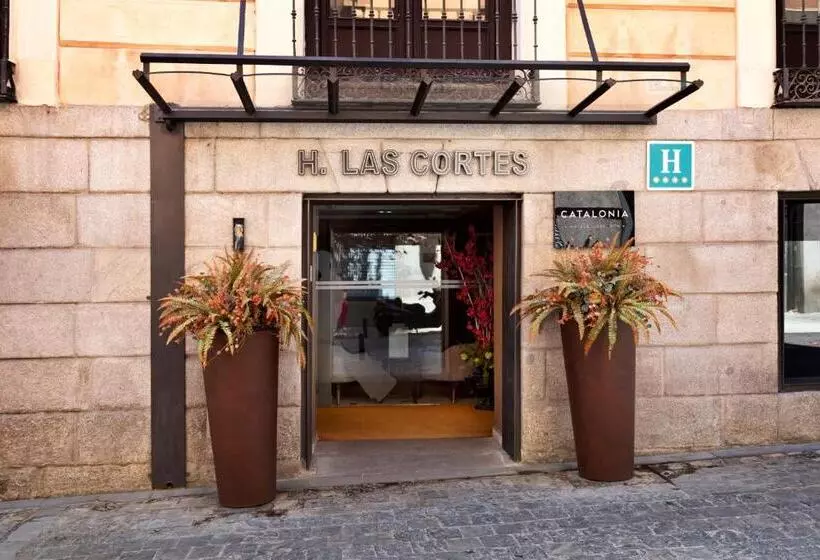 Отель Catalonia Las Cortes