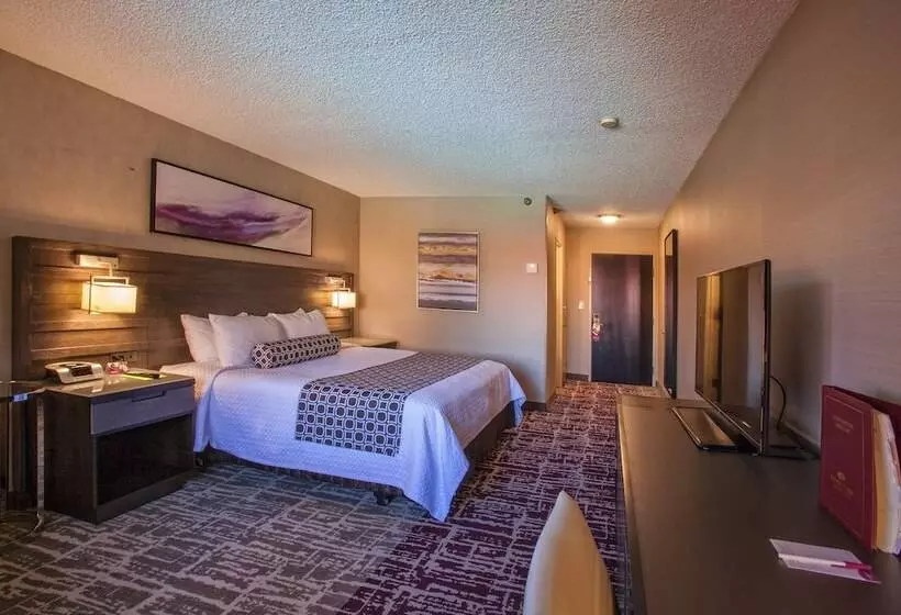 Отель Crowne Plaza Silicon Valley North   Union City, An Ihg