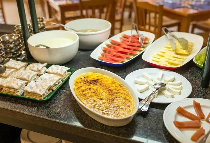 Отель & Diving Les Illes