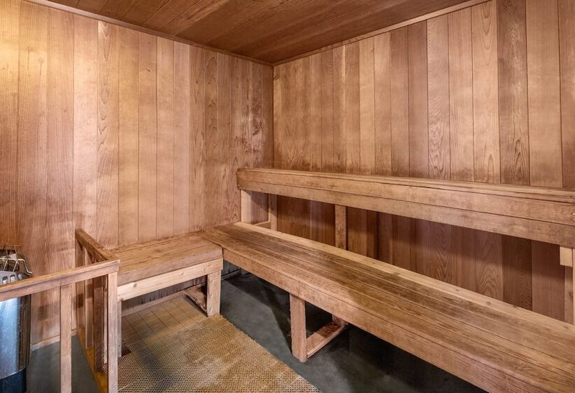 Holiday Inn Express Hotel & Suites Bishop, An Ihg