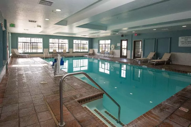 Holiday Inn Express Hotel & Suites Hesperia By Ihg