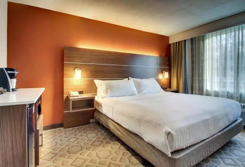 هتل Holiday Inn Express Poughkeepsie, An Ihg
