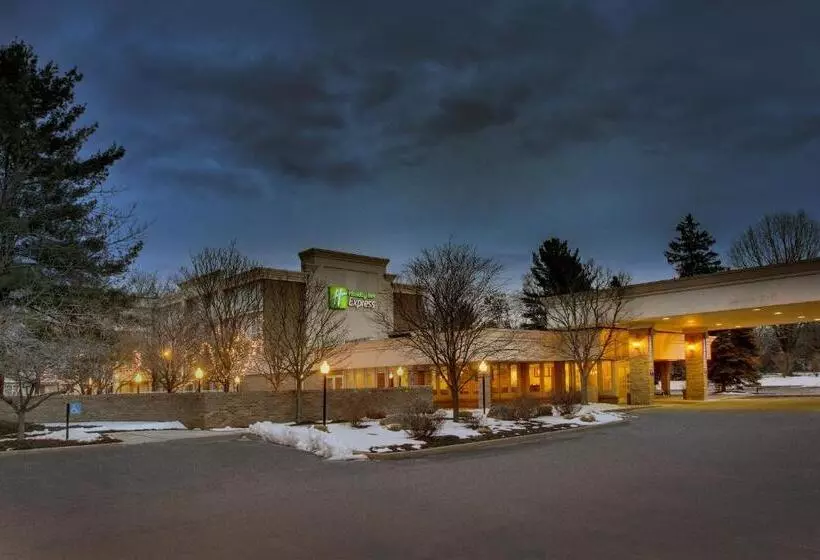 هتل Holiday Inn Express Poughkeepsie, An Ihg