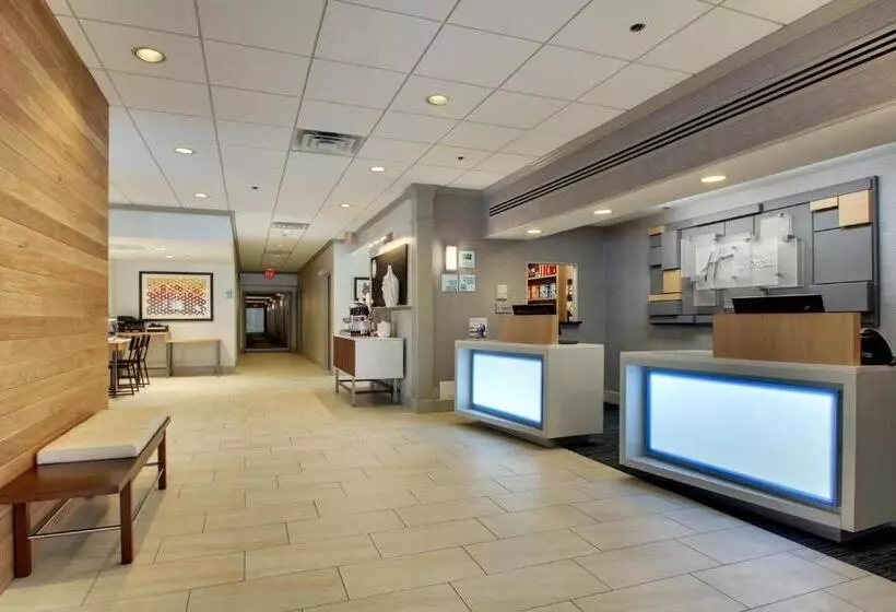 هتل Holiday Inn Express Poughkeepsie, An Ihg