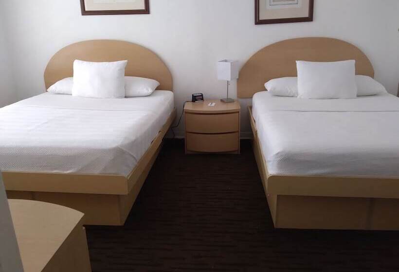 هتل Island House South Beach