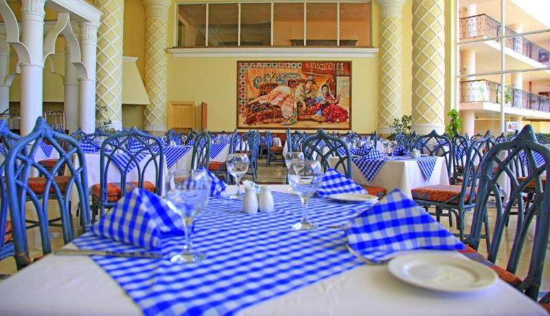 استراحتگاه JAZ Royal Palmariva