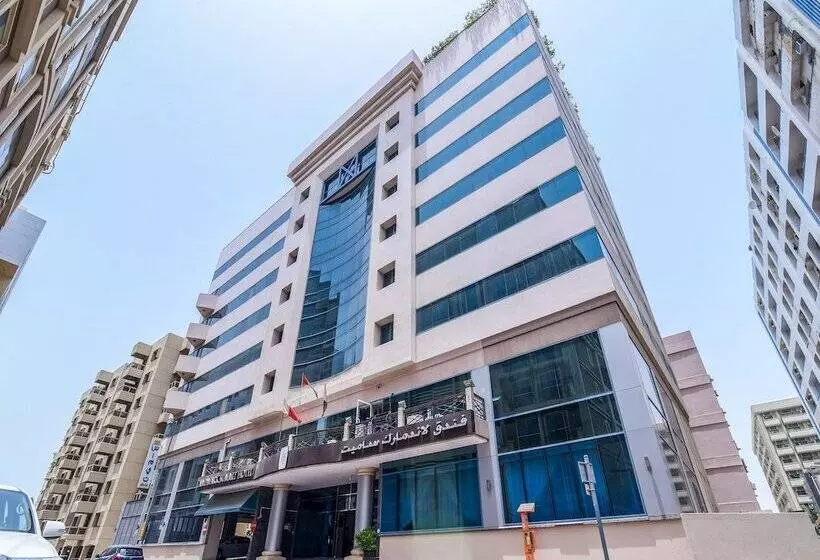 هتل Landmark Summit