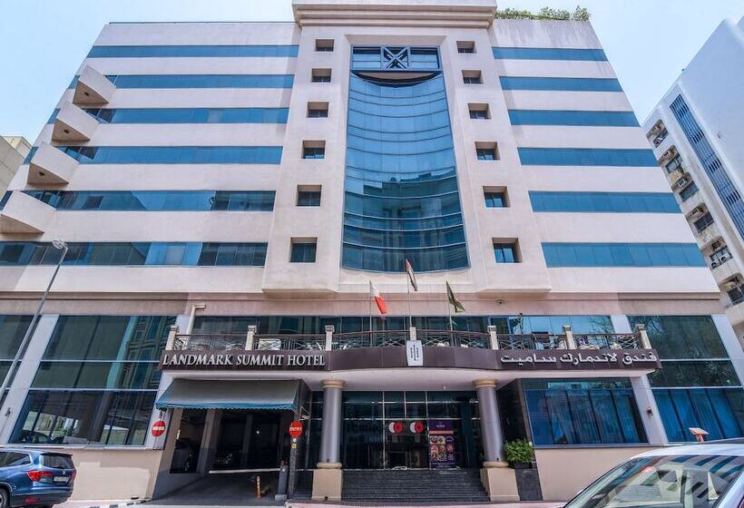 Отель Landmark Summit