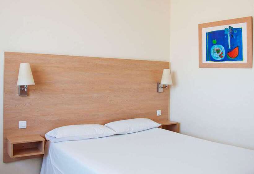 ホテル Travelodge Barcelona Fira