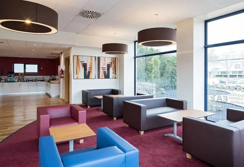 هتل Travelodge Barcelona Fira