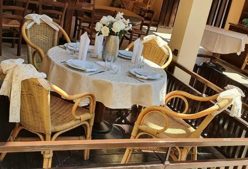 هتل Villa Bora