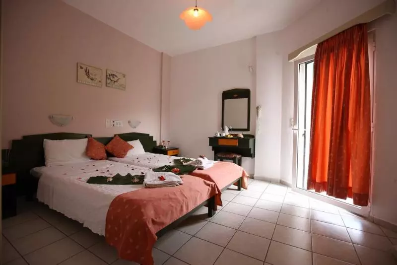 Aparthotel Ormos Atalia Village