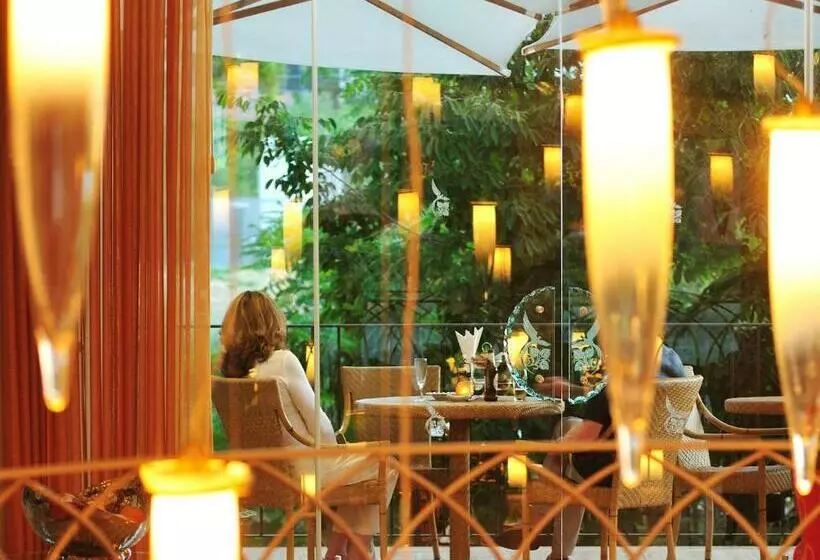 Отель Alberi del Paradiso