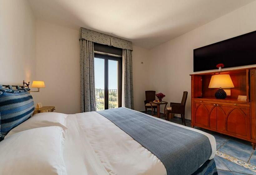 ホテル Alberi del Paradiso