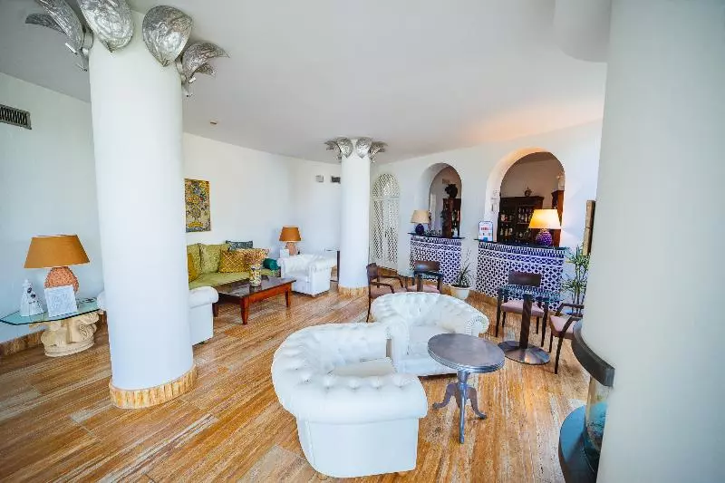 Отель Alberi del Paradiso