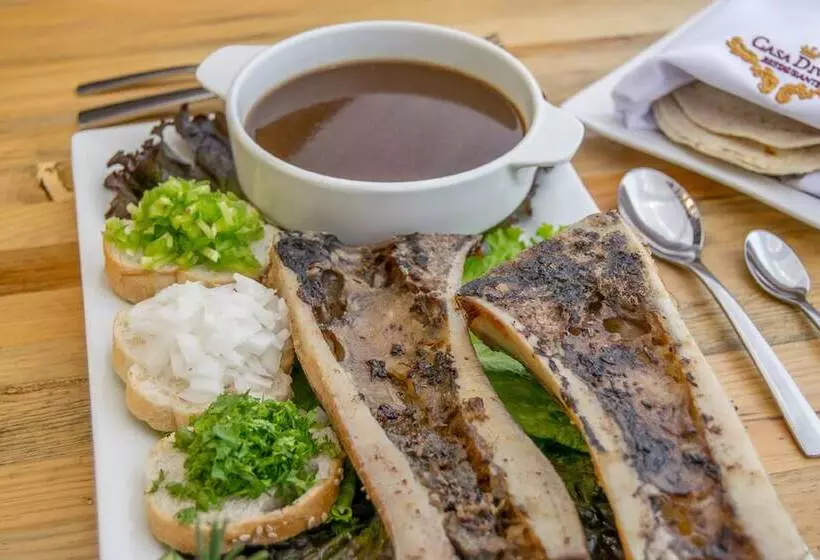 هتل Casa Divina Oaxaca