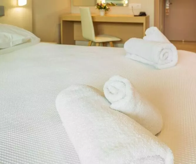 בית מלון כפרי Cnic Gemini