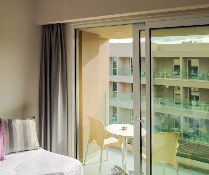 בית מלון כפרי Cnic Gemini