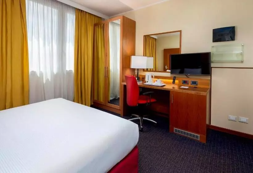 호텔 Crowne Plaza Venice East, An Ihg