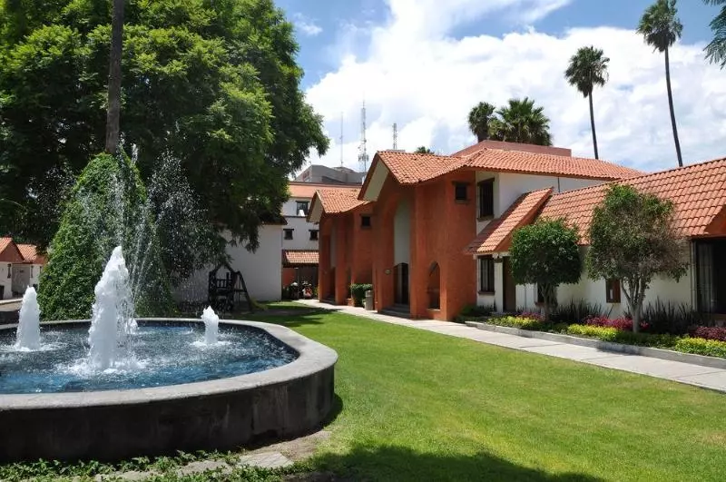 Hotelli Flamingo Inn