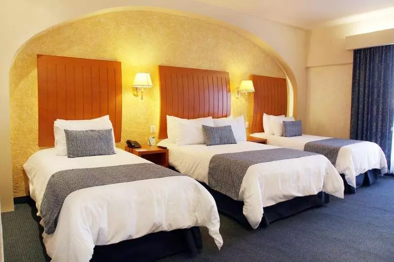 Hotelli Flamingo Inn