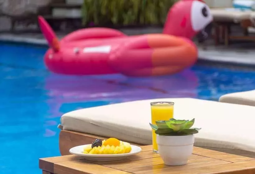 Hotelli Flamingo Inn