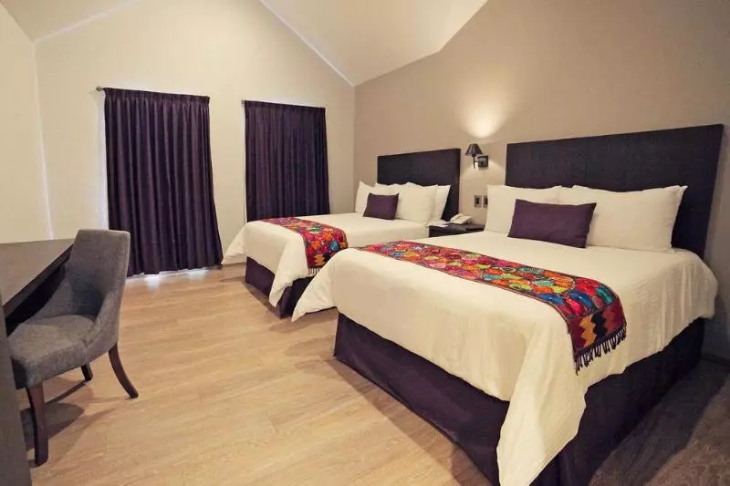 Hotelli Flamingo Inn