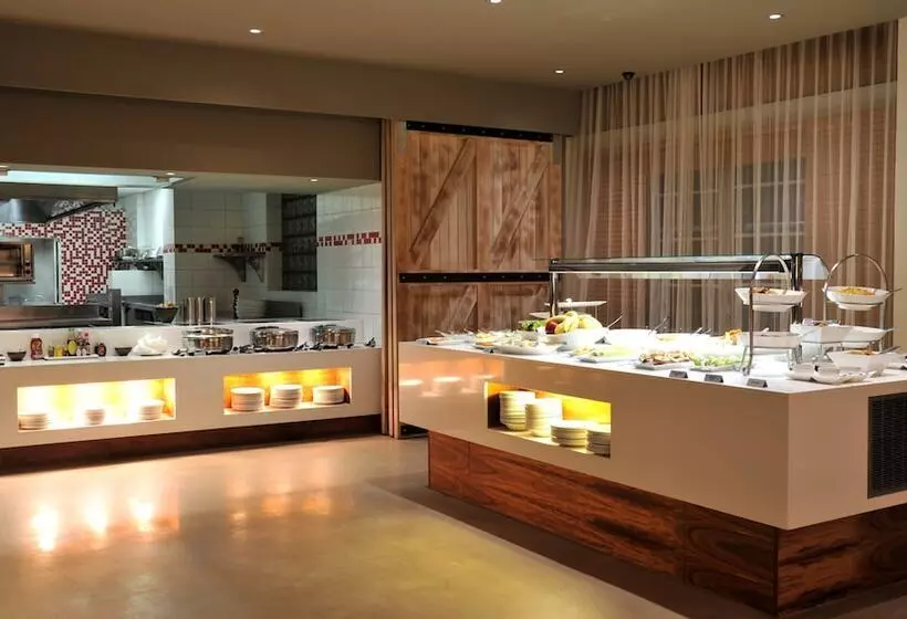 酒店 Garden Court Victoria Junction