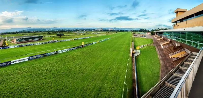 בית מלון כפרי Golden Horse