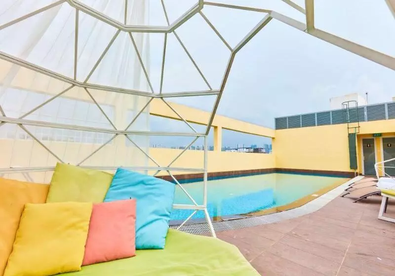ホテル Ibis Budget Singapore Selegie