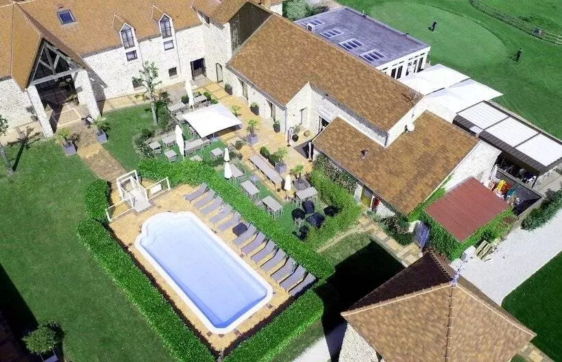 בית מלון כפרי Les Suites Domaine De Crécy
