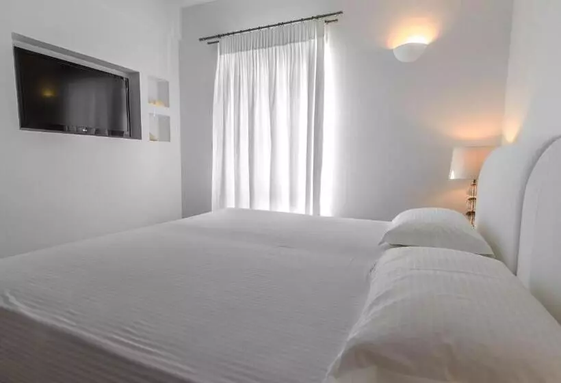 هتل Lofos Village