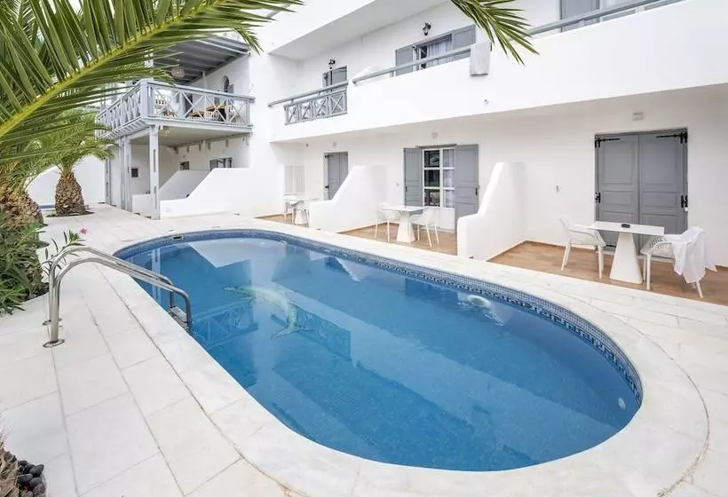 هتل Smy Mediterranean White Santorini