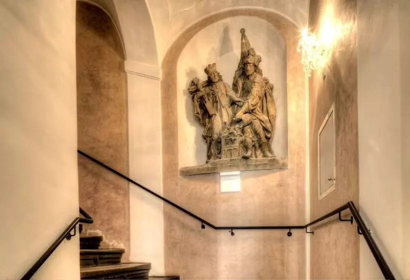 هتل Palác U Kočků By Adrez, Palace At The Cats