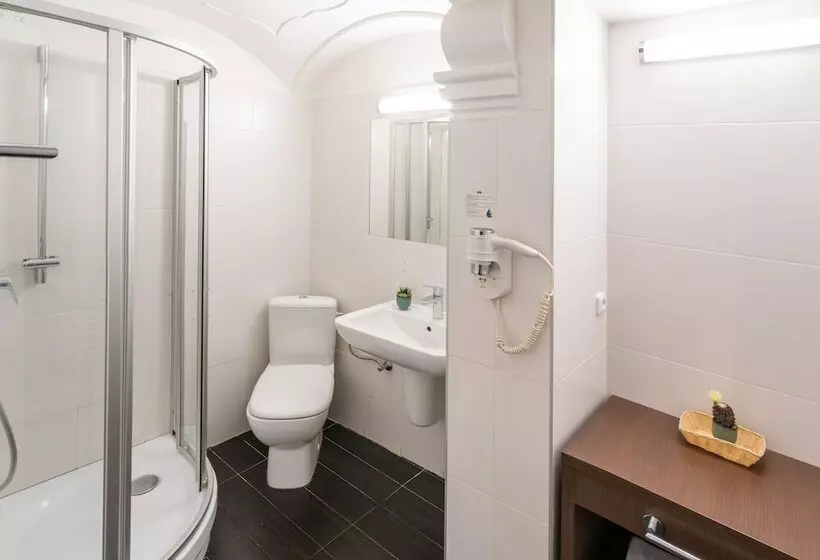 هتل Palác U Kočků By Adrez, Palace At The Cats