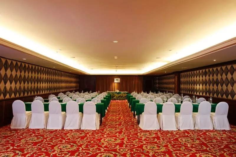 Phuket Graceland Resort and Spa