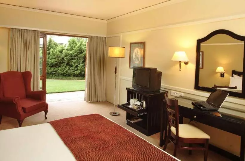 בית מלון כפרי Southern Sun Bloemfontein