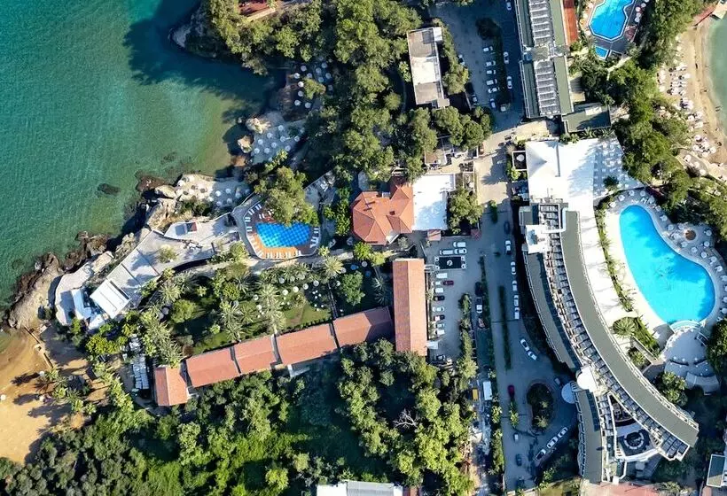 酒店 Utopia Beach Club