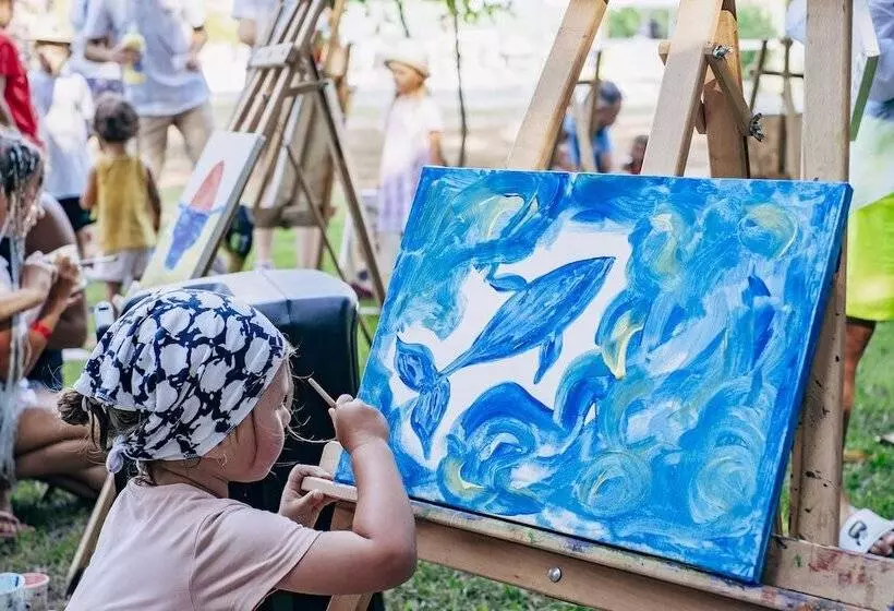 酒店 Utopia Beach Club