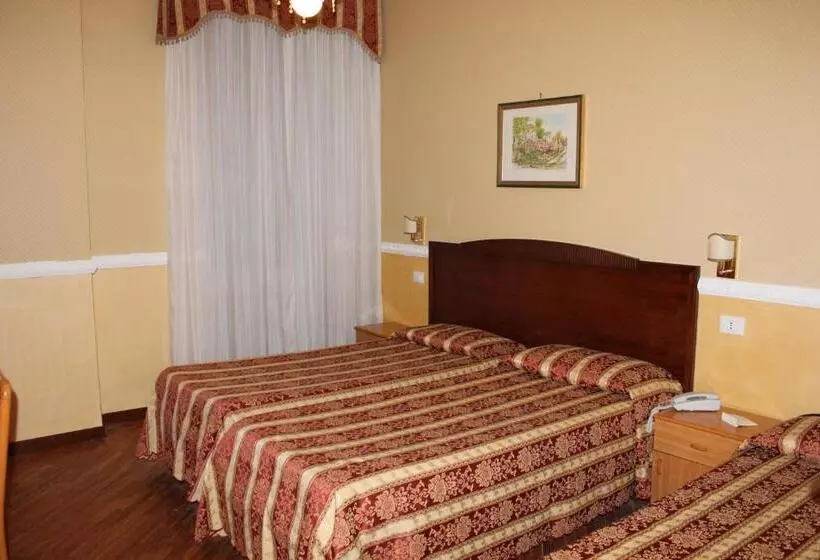 Отель Villa Aricia