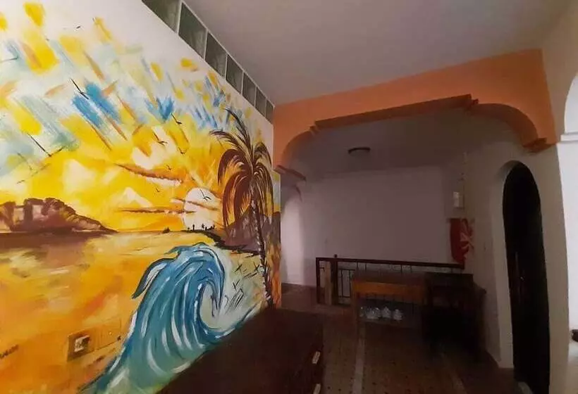 Maranga Surfvilla   Hostel