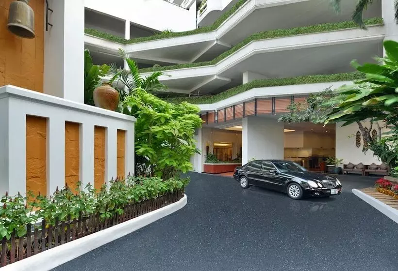 Centre Point Plus Hotel Pratunam