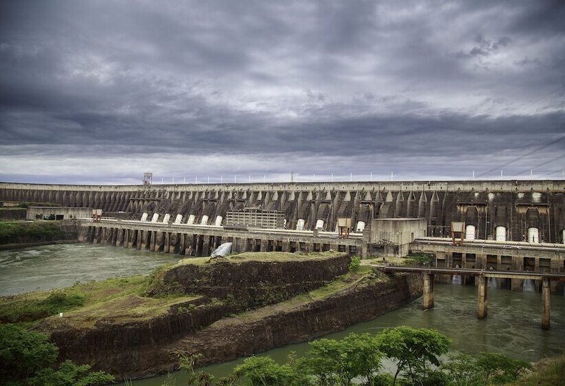 בית מלון כפרי Del Rey Quality