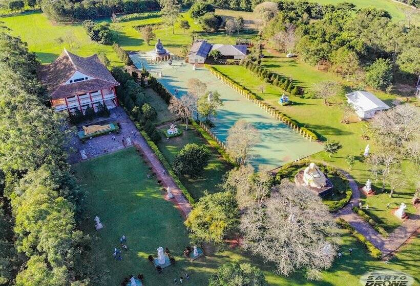 בית מלון כפרי Del Rey Quality