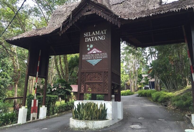 Hotel Kampung Tok Senik Resort