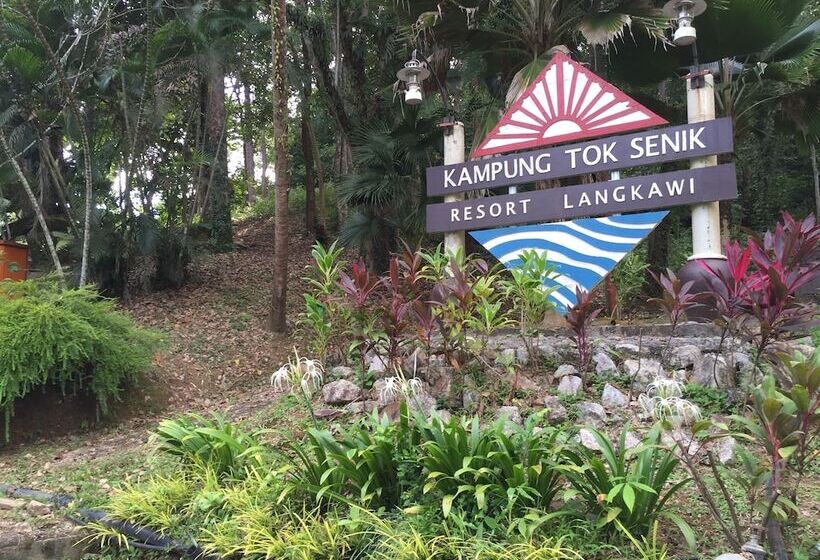 Hotel Kampung Tok Senik Resort