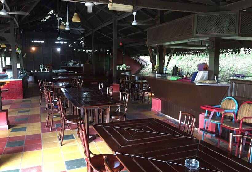 Hotel Kampung Tok Senik Resort